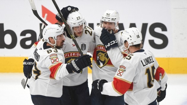 Die Florida Panthers sind in der National Hockey League (NHL) nur noch einen Sieg vom zweiten ...