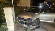Der Wagen wurde schwer beschädigt.