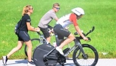 Denis Chevrot musste den Ironman vorzeitig nach 90 km am Rad beenden, wurde von Frau und Kind ...