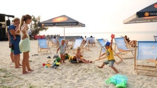 Die Gaudi muss passen. Freitag und Samstag wird das Strandbad Illmitz wieder zur Genuss- und ...