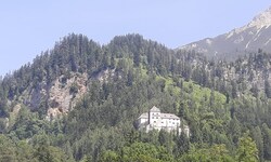 Das Schloss Lichtenberg befindet sich in der Nähe der Einsiedlei am Palfen.