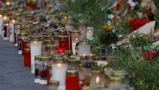 Kerzen vor dem BORG Dreierschützengasse