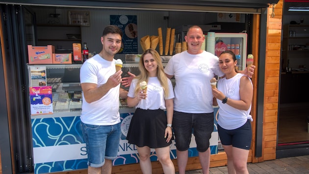Tigran, Alexandra, Ivo und Janna sorgen für die Gästezufriedenheit.