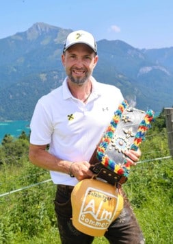 Ehrengast und Snowboard-Profi Andreas Prommegger