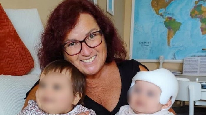 Ema mit ihren Enkelkindern vor ihrer schrecklichen Diagnose.