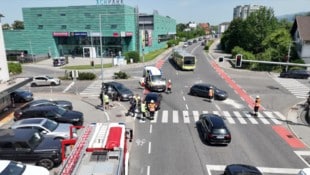 Der Crash ereignete sich direkt auf der Kreuzung. 