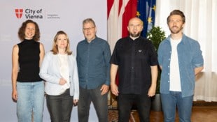 Vizebürgermeisterin Jugendstadträtin Bettina Emmerling (2.v.l.) und mit Wiens Verantwortlichen ...