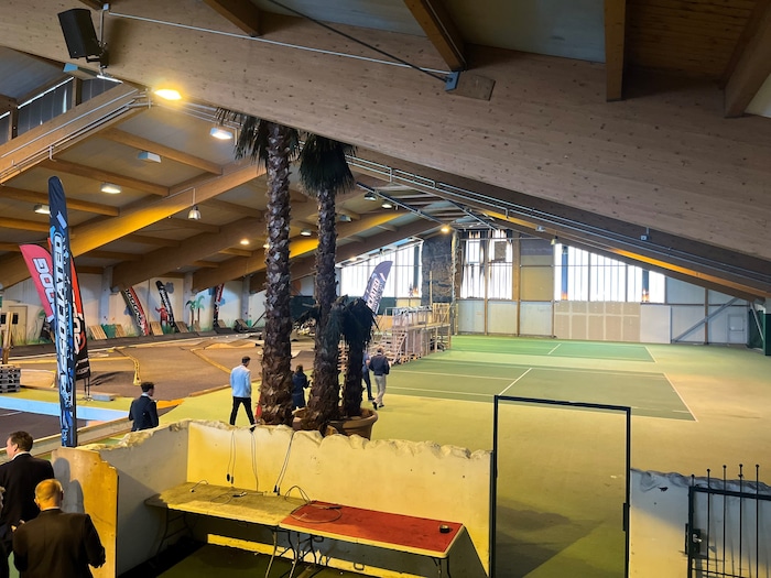 Die alte Halle wird komplett saniert.