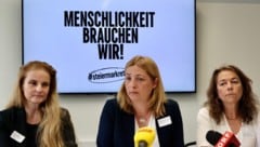 Daniela Grabovac (Antidiskriminierungsstelle), Nora Tödtling-Musenbichler (Caritas) und ...