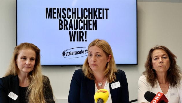 Daniela Grabovac (Antidiskriminierungsstelle), Nora Tödtling-Musenbichler (Caritas) und ...