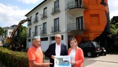 Hermann Unterkofler vor der Villa Seeblick, die umgebaut wird.