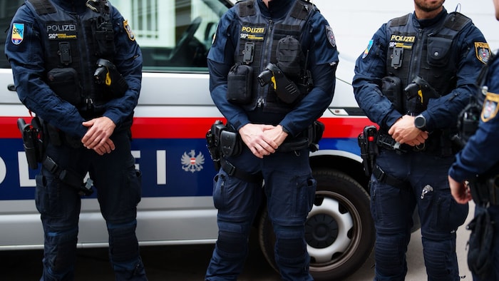 Die Polizei war mit einem Großaufgebot im Einsatz (Symbolbild)