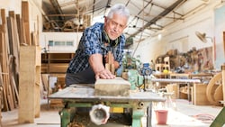 Durch das neue Pensionsmodell sollen die Beschäftigten länger arbeiten.