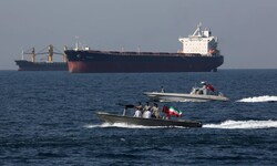 Die Europäer wollen nach Kriegsende gewährleisten, dass Schiffe sicher die Straße von Hormuz ...