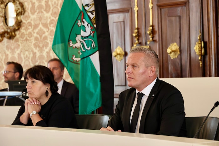 Landeshauptmann Mario Kunasek und seine Stellvertreterin Manuela Khom