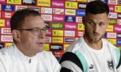 Teamchef Ralf Rangnick hält weiter große Stücke auf Marko Arnautovic (rechts). 