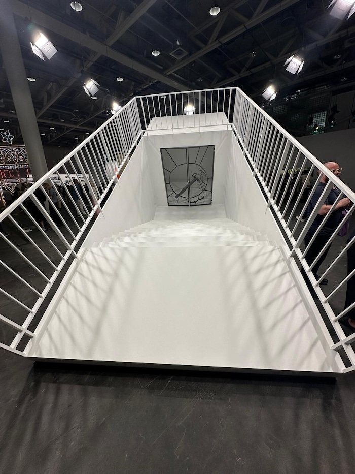 Martin Kippenbergers „Transportable Subway Entrance“ ist einer U-Bahn-Station nachempfunden.