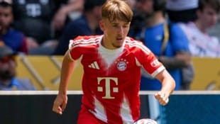 Schafft der erst 17-jährige Lennard Karl beim FC Bayern seinen Durchbruch? Bei der Klub-WM macht ...