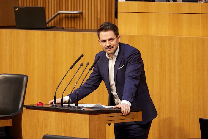 Der Grünen-Budgetsprecher Schwarz