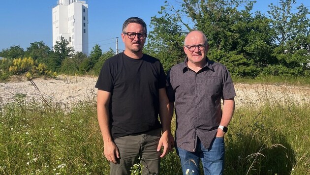 Die Mandatare Manuel Scherscher (li., ÖVP) und Bernhard Wagner (SPÖ) sind gegen geplanten ...