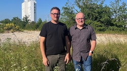 Die Mandatare Manuel Scherscher (li., ÖVP) und Bernhard Wagner (SPÖ) sind gegen geplanten ...