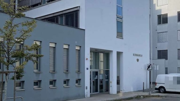Das Bezirksgericht in der Tauchnergasse im Zentrum von Klosterneuburg steht um 2,95 Millionen ...