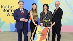 Bürgermeister Michael Ludwig, Kabarett-Kuratorin „Malarina“ Marina Lacković, Kulturstadträtin ...