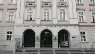 Der 21-Jährige ist am Landesgericht Linz nicht unbekannt