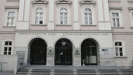 Der falsche Arzt musste sich am Landesgericht Linz verantworten.