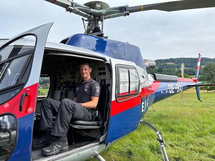 Patrick Raunegger im Polizeihubschrauber.