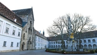 Stift Heiligenkreuz bekommt weiterhin Besuch aus Rom.