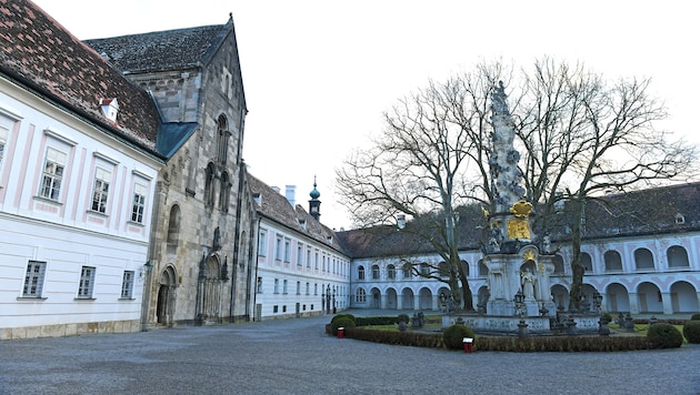 Stift Heiligenkreuz bekommt weiterhin Besuch aus Rom.