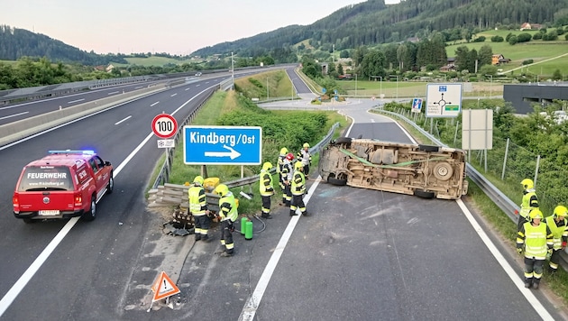 Bei der Abfahrt Kindberg/Ost passierte der Unfall.