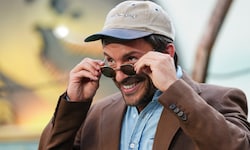 „Bridgerton“-Hottie im Dino-Fieber! Jonathan Bailey, bekannt als der Schwarm aus „Bridgerton“, ...
