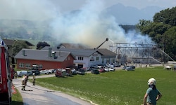 In Köstendorf ist die Feuerwehr im Einsatz