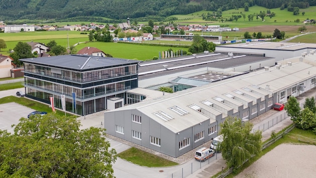 Im Kiefel-Werk in Micheldorf (OÖ) gehen Ende des Jahres die Lichter aus. CBRE Österreich startet ...