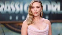 Scarlett Johansson stahl bei der Premiere von „Jurassic World: Die Wiedergeburt“ allen die Show.