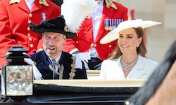 Überraschende Absage! Während Prinzessin Kate diese Woche bei der Zeremonie des Hosenbandordens ...