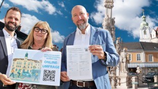 Projektleiter Armin Zwazl, Bürgermeisterin Klaudia Osztovics und Vizebürgermeister  Marcus ...