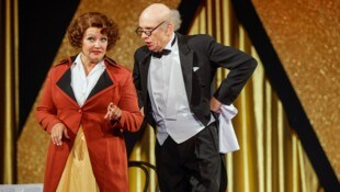 „Zirkusprinzessin“: Verena Scheitz als Hotelbesitzerin Carla Schlumberger und Oliver Baier als ...