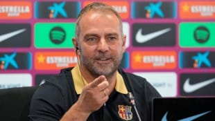 Barca Trainer Hansi Flick freut sich über Verstärkung auf der Torwart-Position!