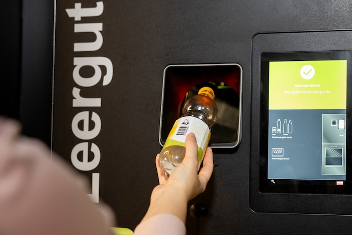 Kommt das Pfandgebinde retour, gibt es 25 Cent, sonst bleibt das Geld im System.
