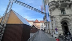 Aus Solidarität wurde am Grazer Rathaus die Israel-Fahne gehisst.