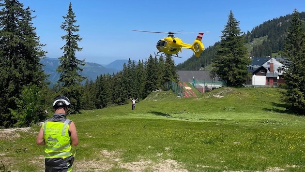 Einsatz der Bergrettung am Hochkar nach einem Unfall in einer Höhle.