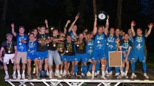 Bruck marschierte in der Oberliga ohne Niederlage zum Meistertitel!