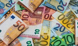 In den Gemeindekassen fehlt das Geld. Jetzt werden die Bürger zur Kasse gebeten.