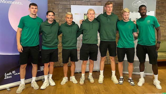 Die Lustenauer Neuzugänge: Len Jastremski, Mario Vucenovic, Haris Ismailcebioglu, Philipp Röhm, ...