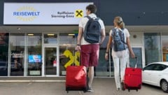 Vier Tage pro Woche Reisebüro, ein Tag Bankfiliale: Immer mittwochs ist das Team der ...