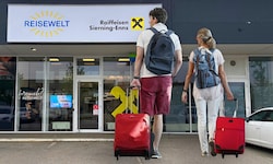 Vier Tage pro Woche Reisebüro, ein Tag Bankfiliale: Immer mittwochs ist das Team der ...