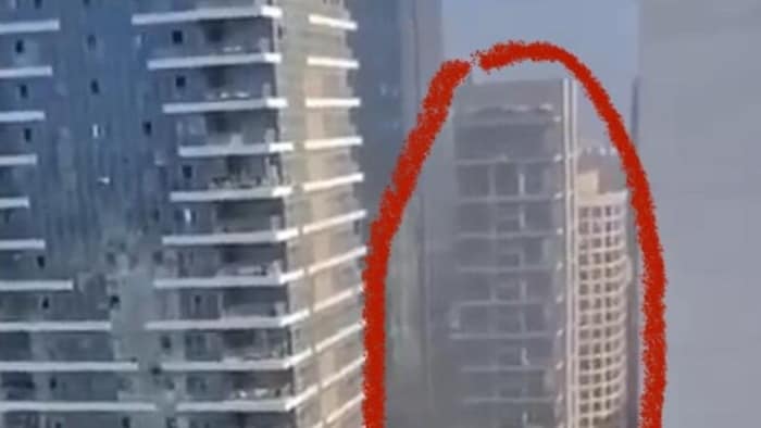 Hier ist eine Rakete eingeschlagen.